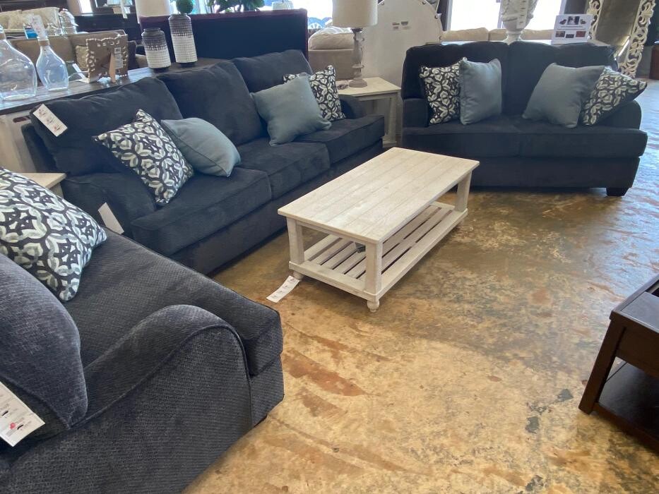 Images Spiller Furniture & Mattress