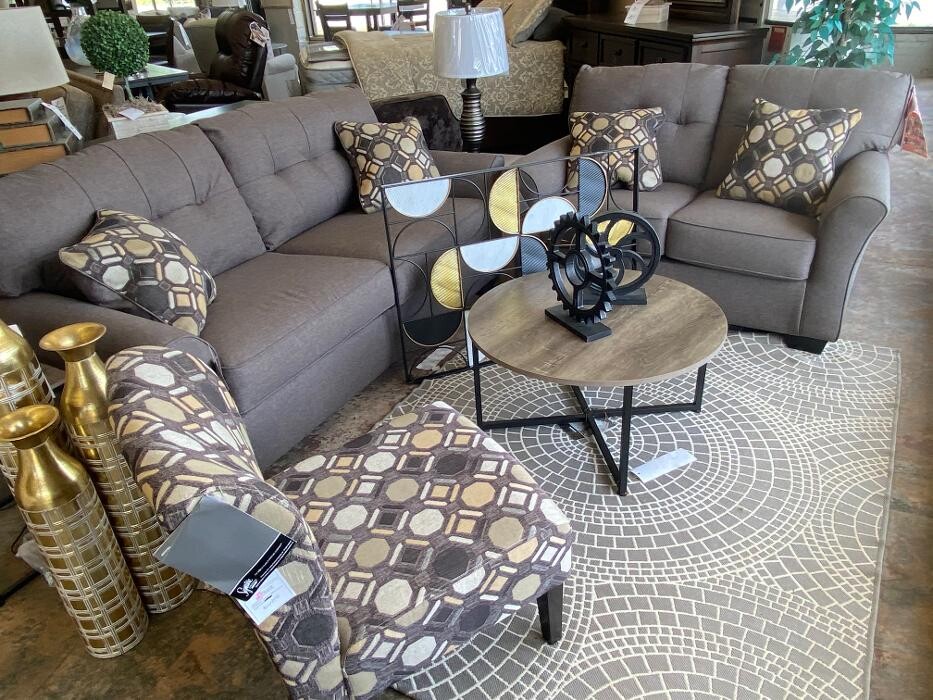 Images Spiller Furniture & Mattress