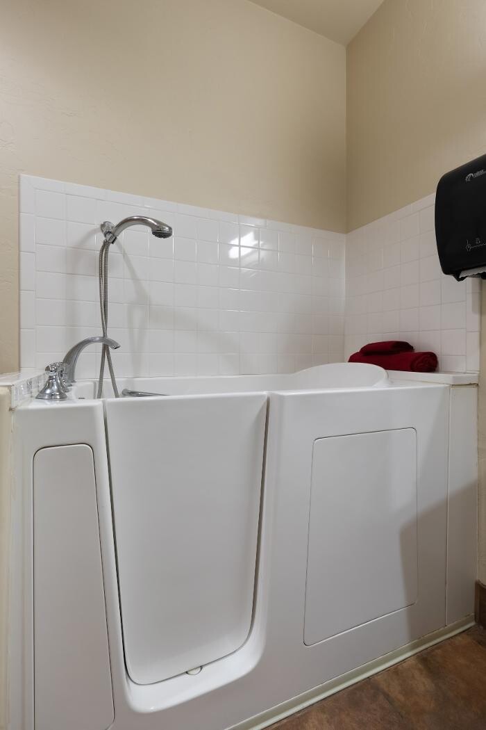 Images BridgeWater Assisted Living - Tucson