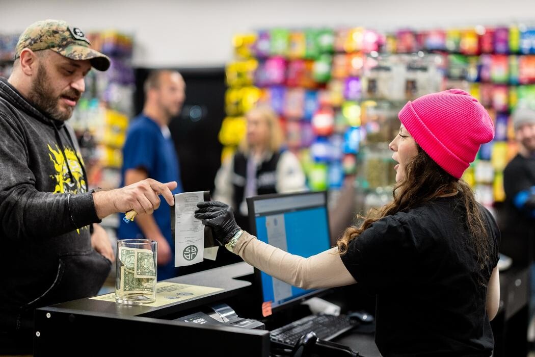 Images JARS Cannabis Dispensary - Madison Heights