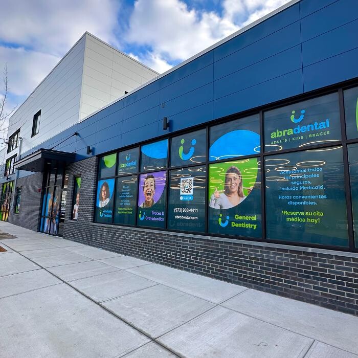Images Abra Dental - Bloomfield Ave