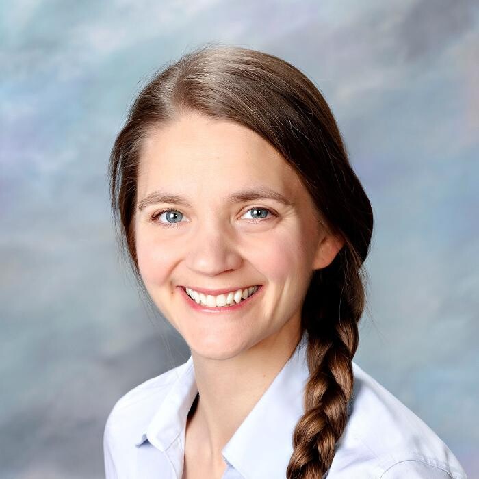 Images Dr. Elizabeth Dupic