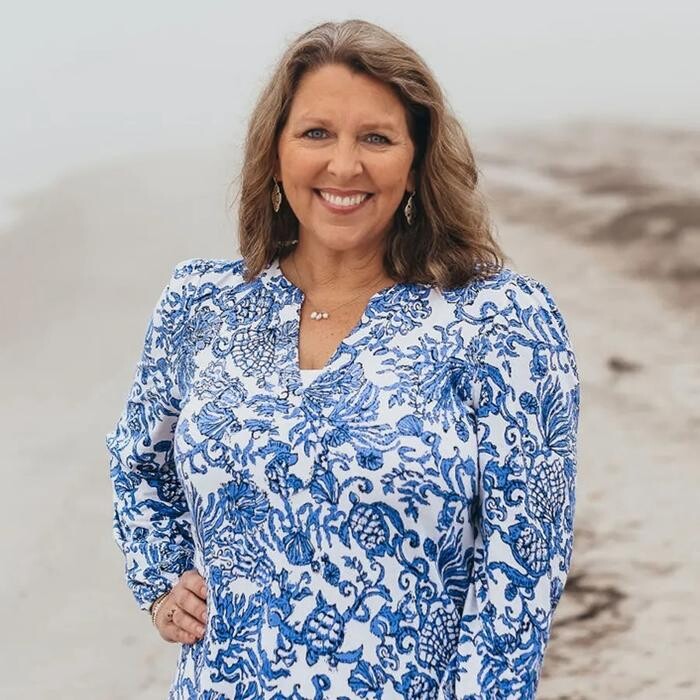 Valerie Minor, DMD Logo
