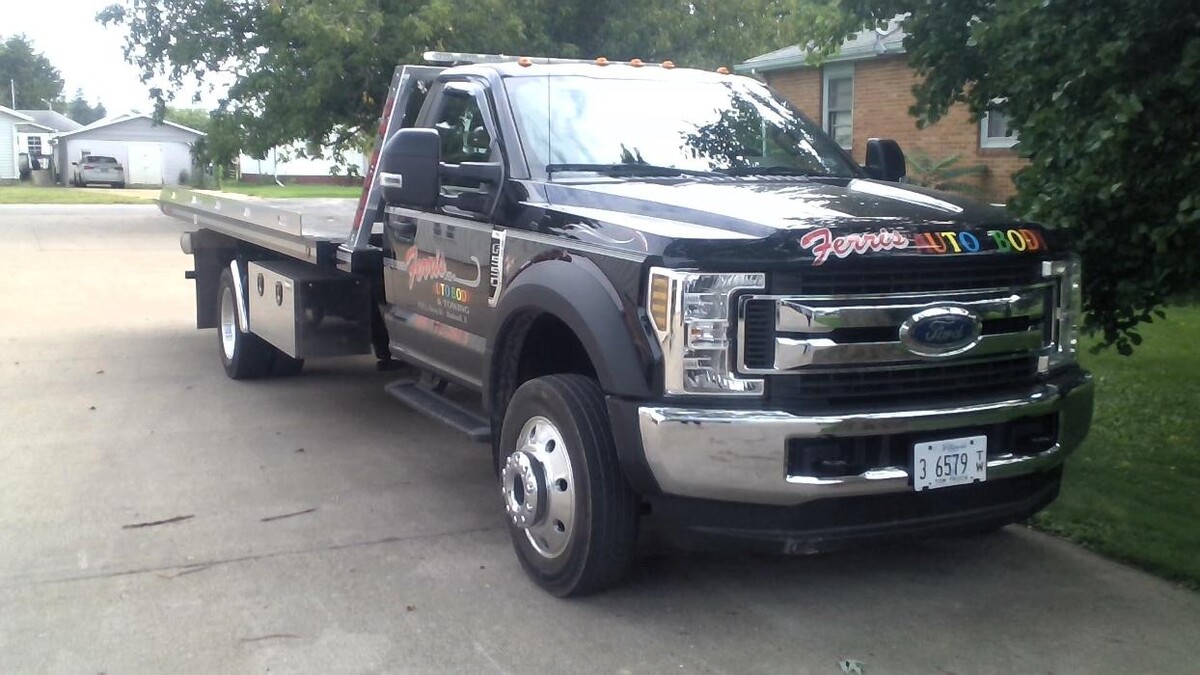 Images FERRIS AUTO BODY