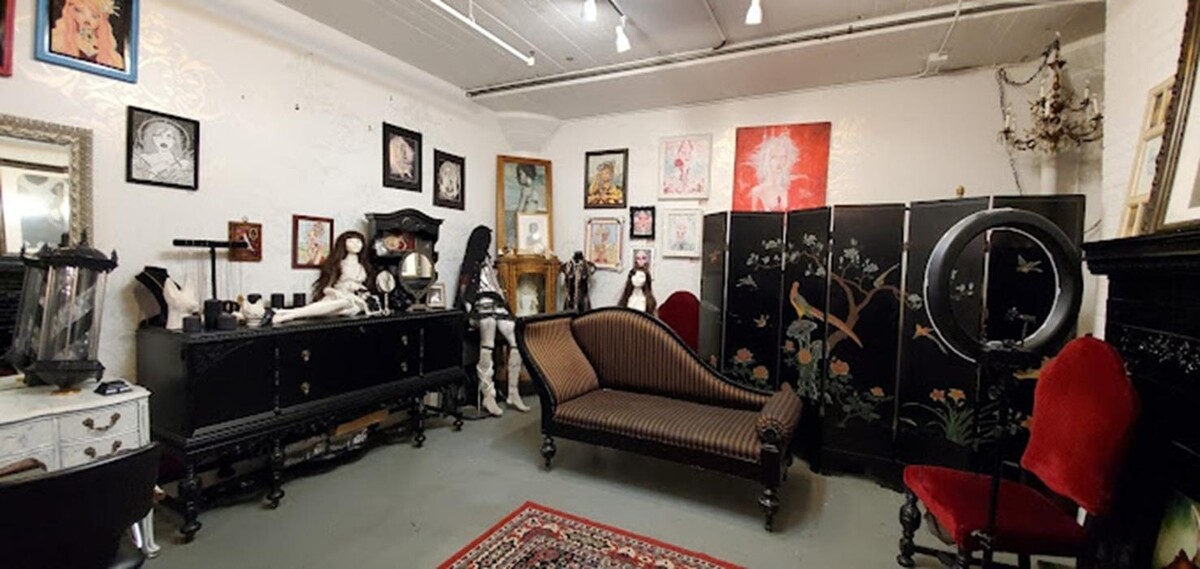 Images Wild Hare Salon and Gallery