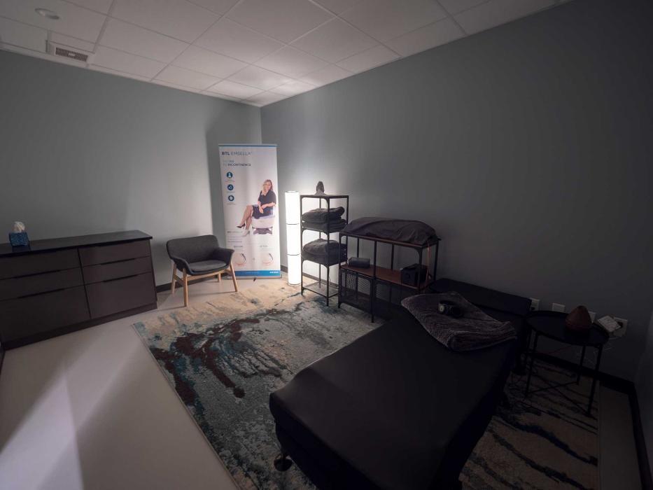 Images Be Still Float Studio