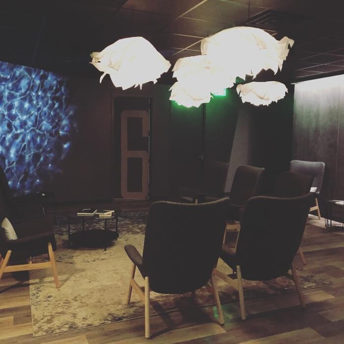 Images Be Still Float Studio