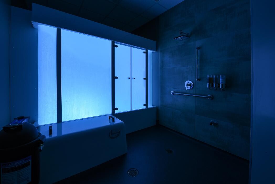 Images Be Still Float Studio