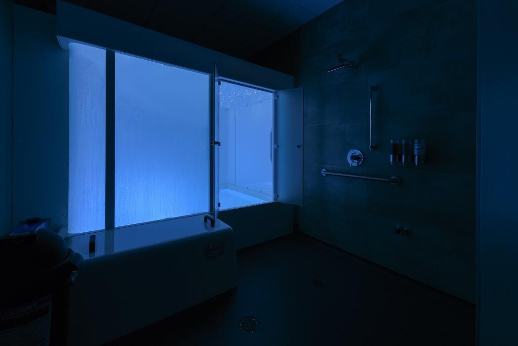 Images Be Still Float Studio