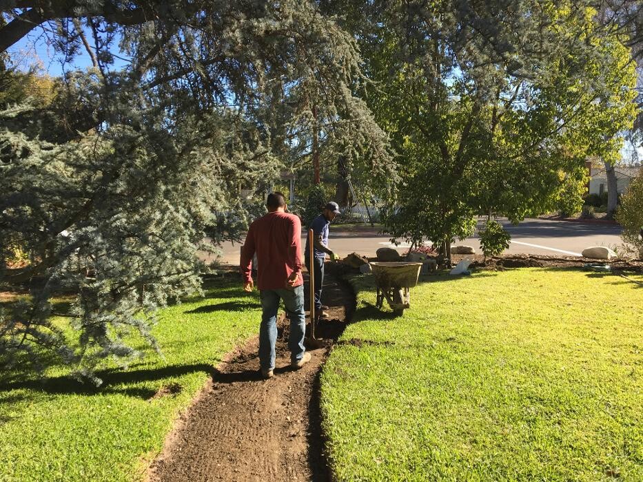 Images Alma Gardening Company Inc.