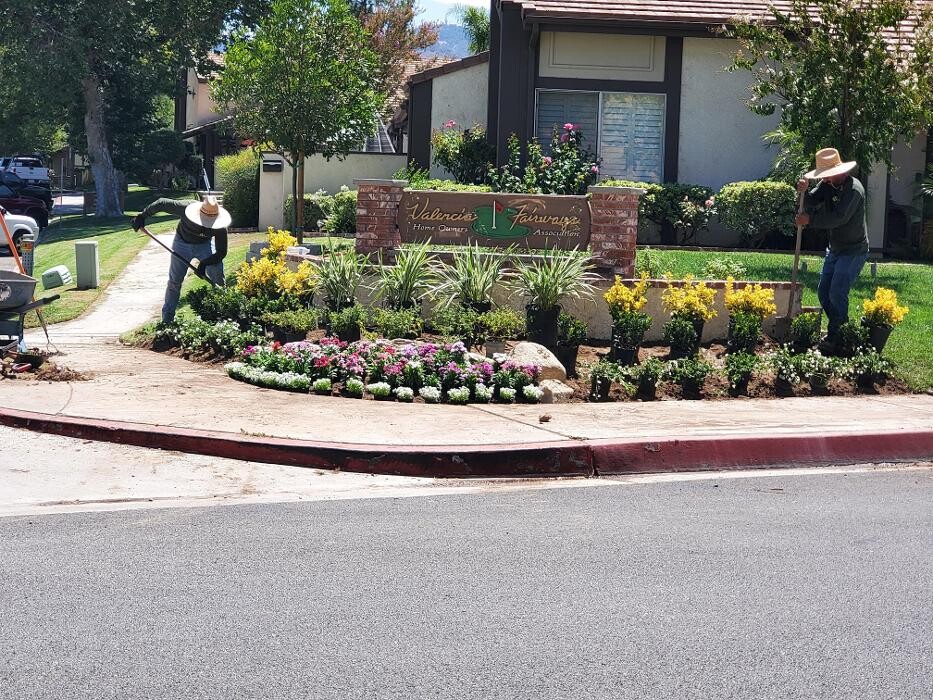 Images Alma Gardening Company Inc.