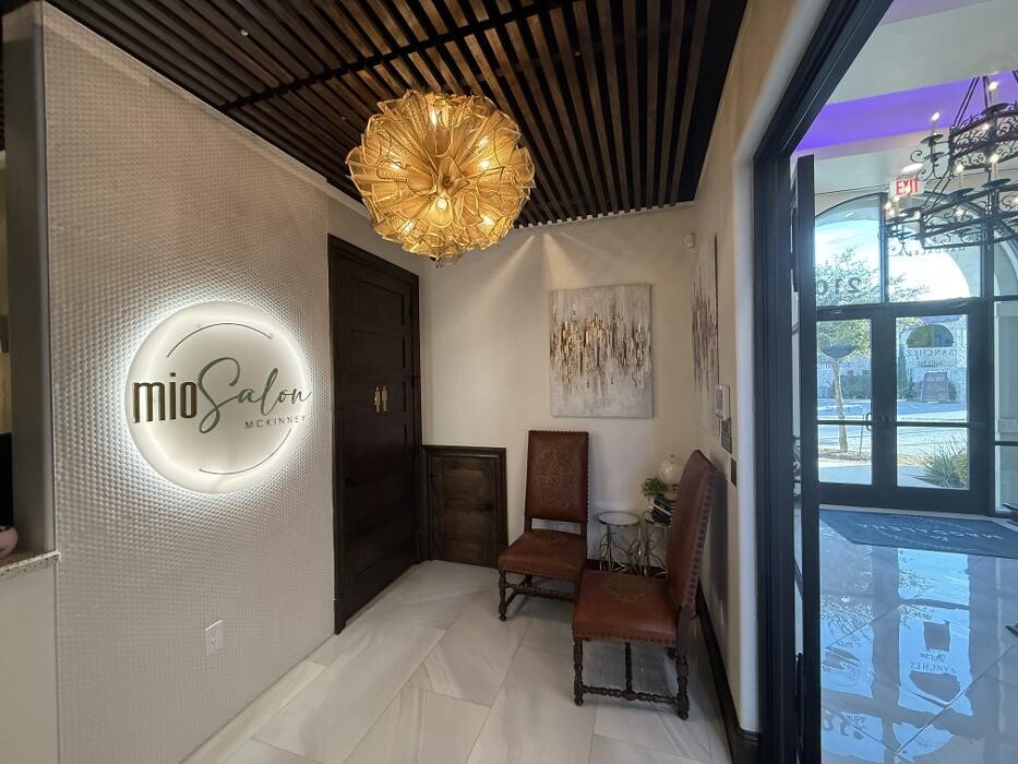 Images Essence Beauty Lounge