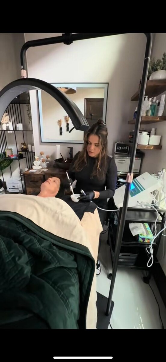 Images Essence Beauty Lounge