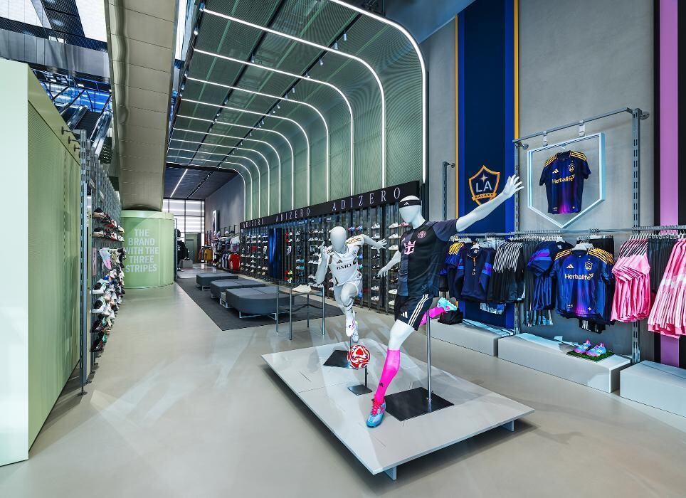 Images adidas Brand Center Las Vegas