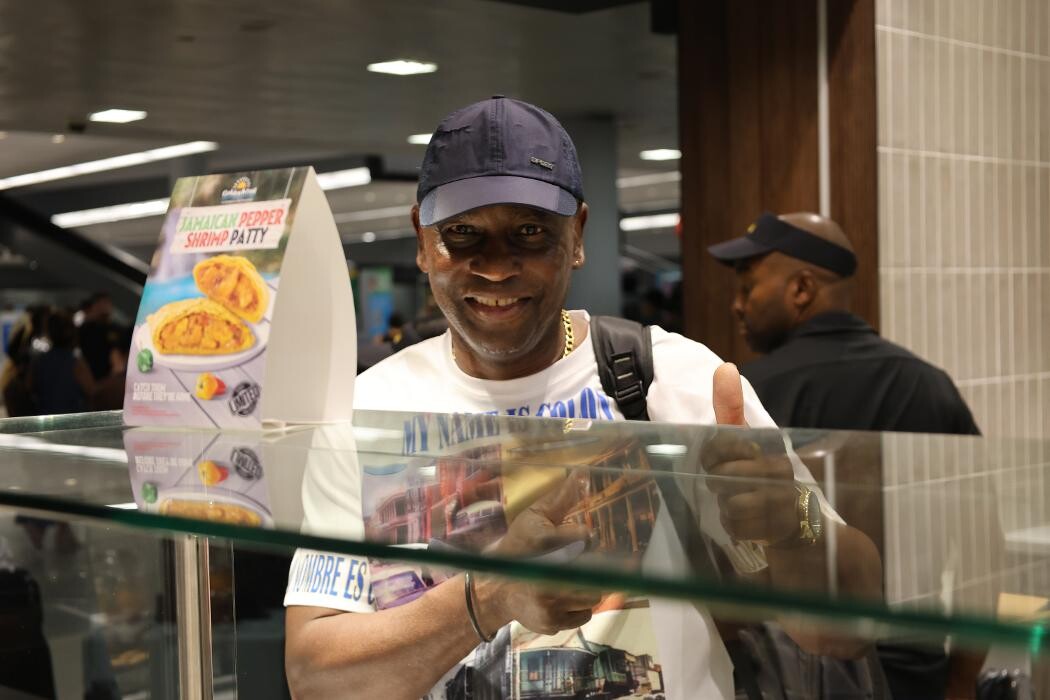 Images Golden Krust Caribbean Restaurant
