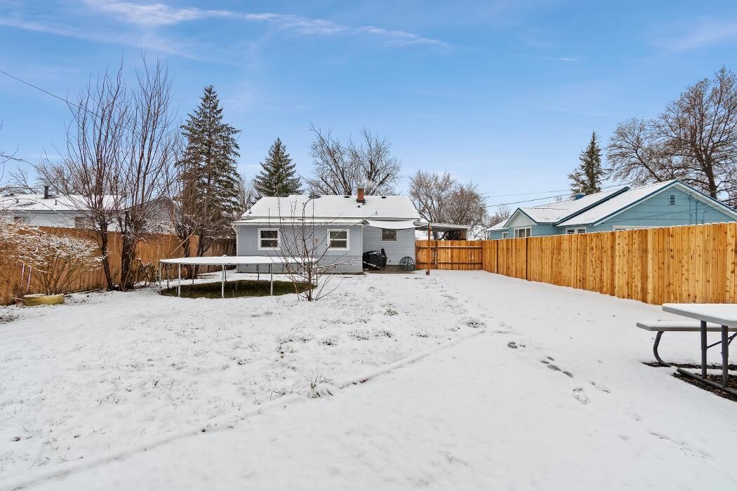 Images Abmont Realty Group
