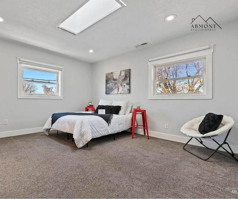 Images Abmont Realty Group
