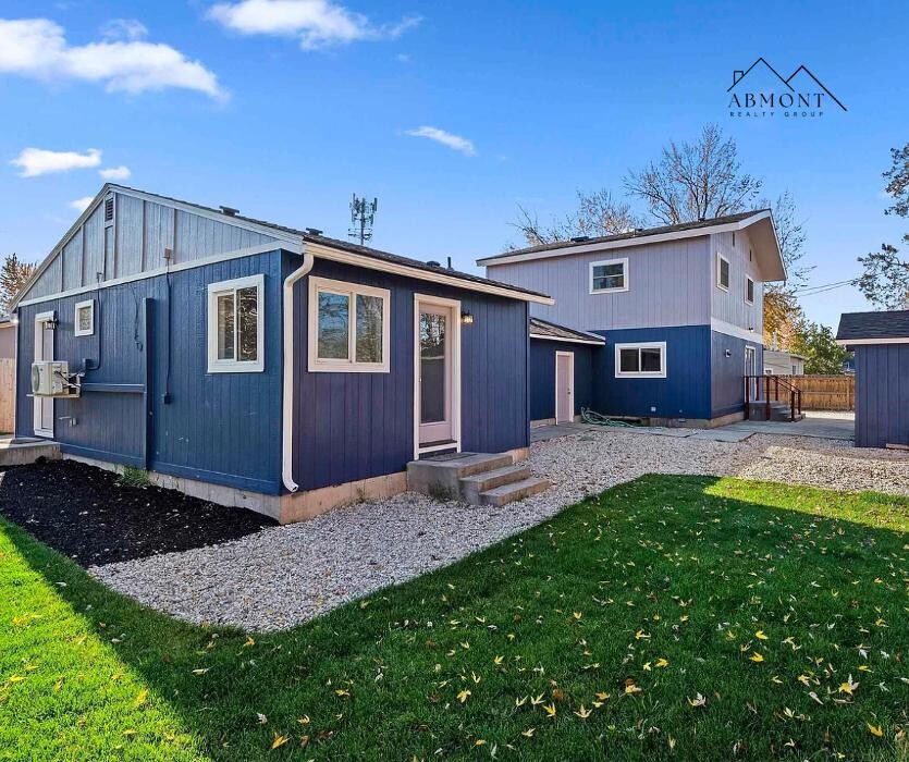 Images Abmont Realty Group
