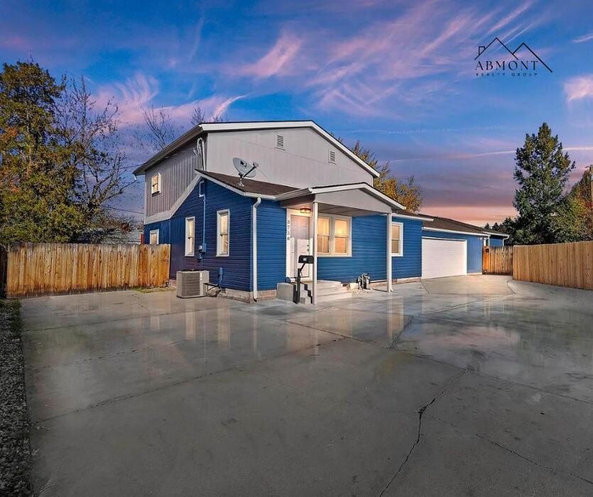 Images Abmont Realty Group