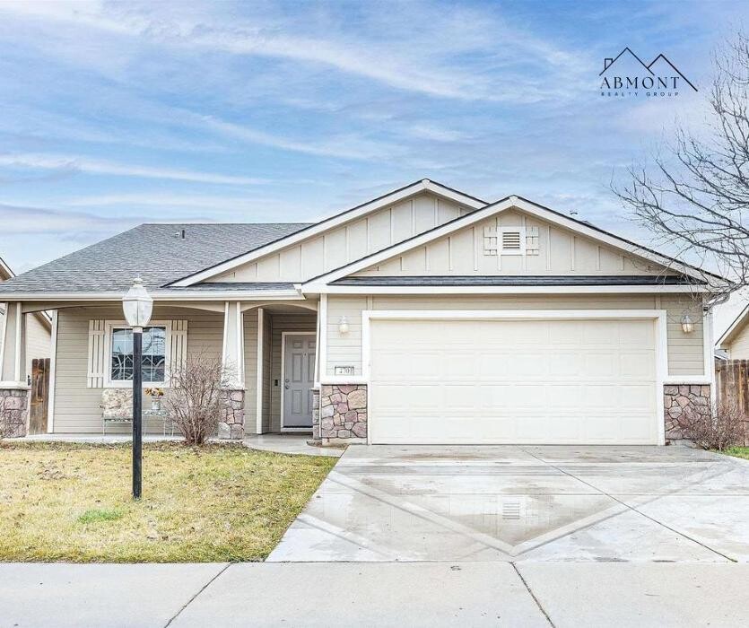 Images Abmont Realty Group