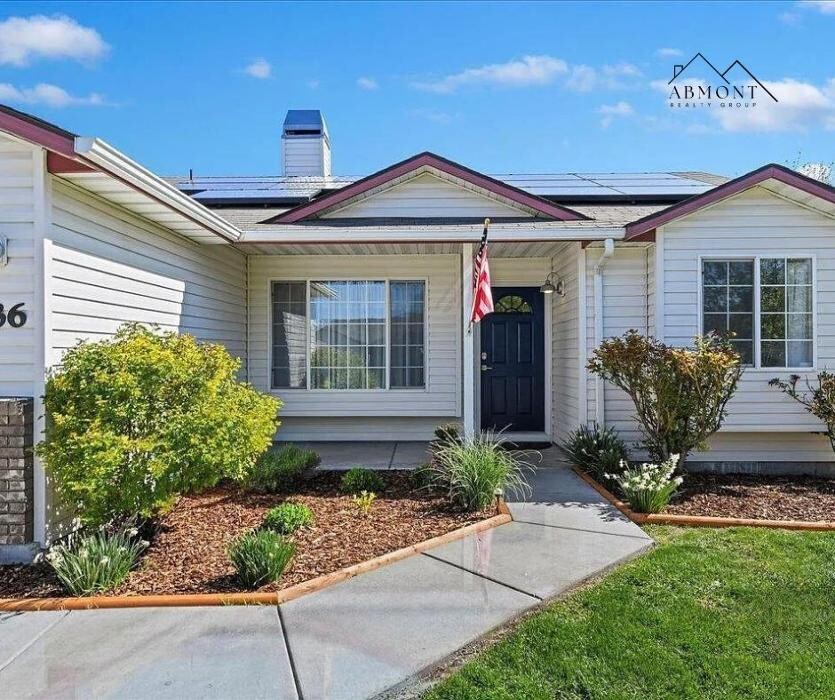 Images Abmont Realty Group