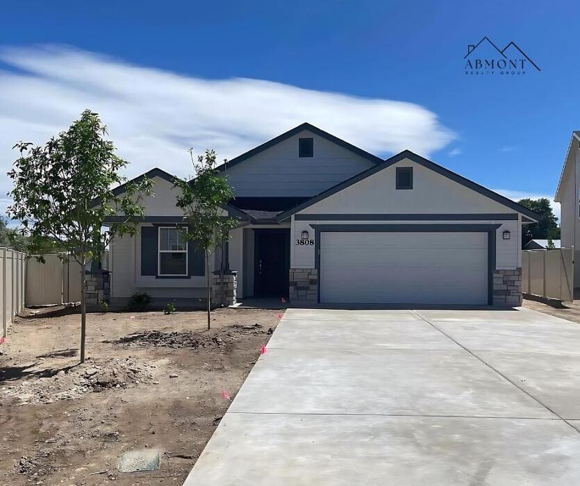 Images Abmont Realty Group