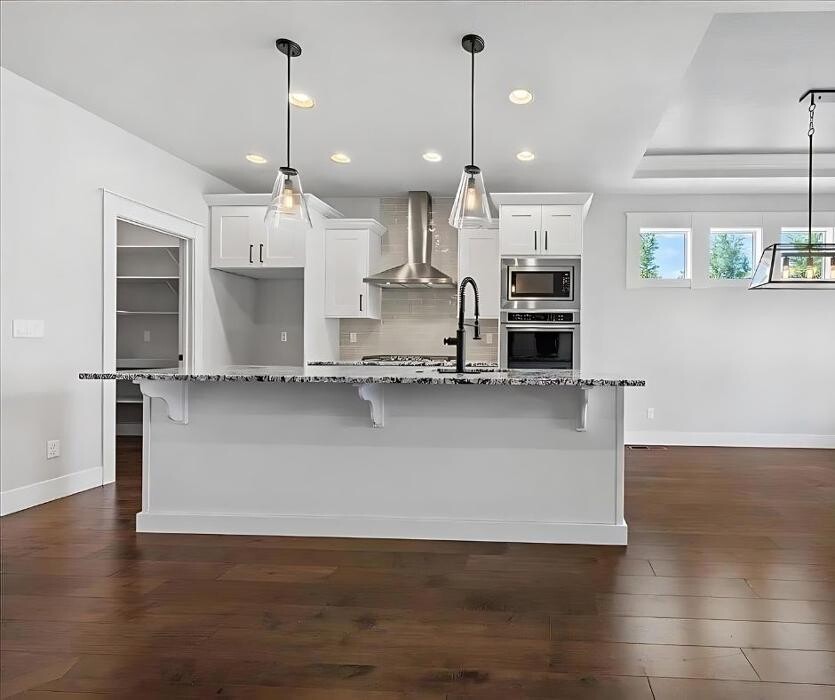 Images Abmont Realty Group