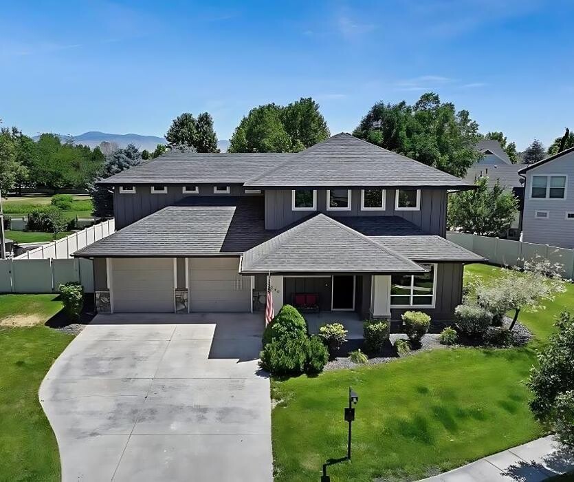 Images Abmont Realty Group