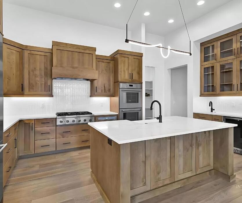 Images Abmont Realty Group