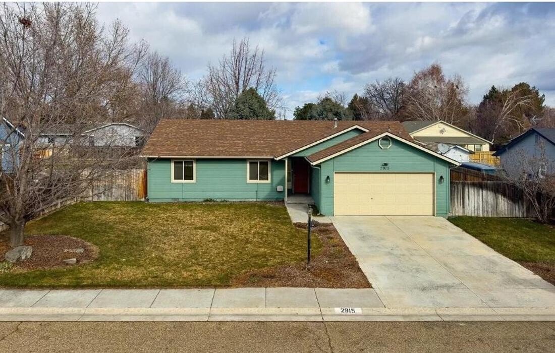 Images Abmont Realty Group