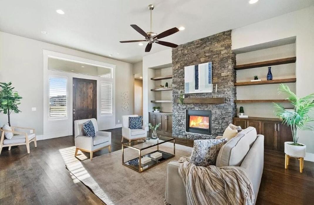 Images Abmont Realty Group