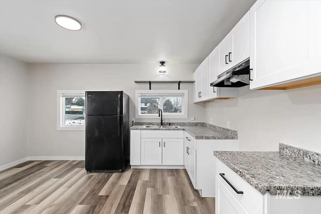 Images Abmont Realty Group