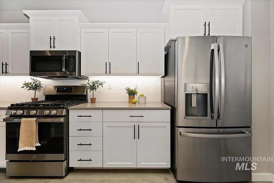 Images Abmont Realty Group