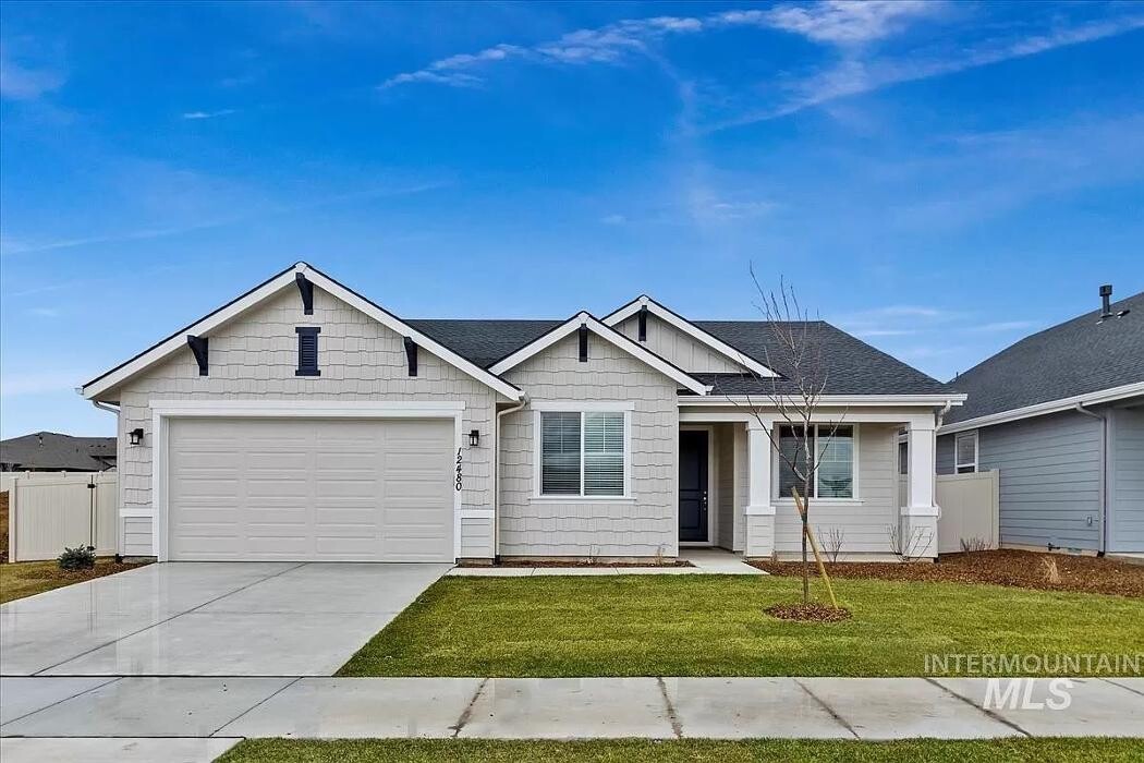 Images Abmont Realty Group