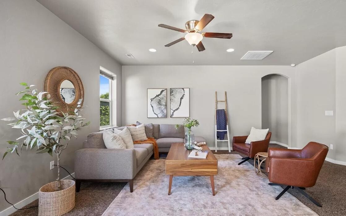 Images Abmont Realty Group