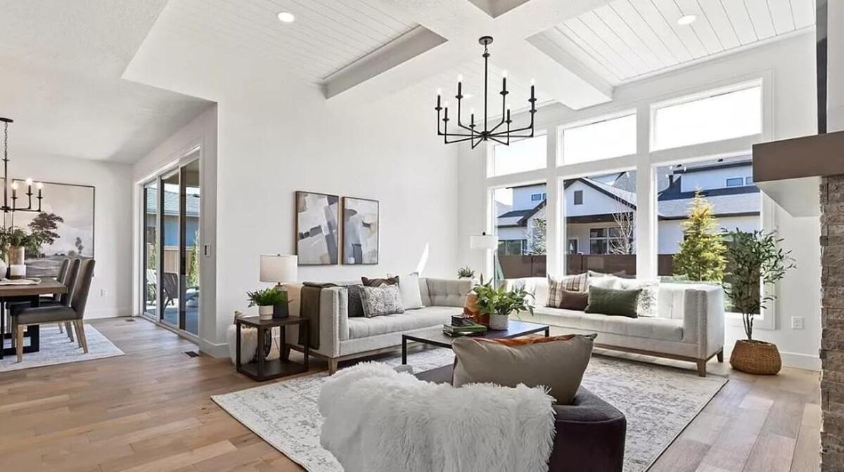 Images Abmont Realty Group
