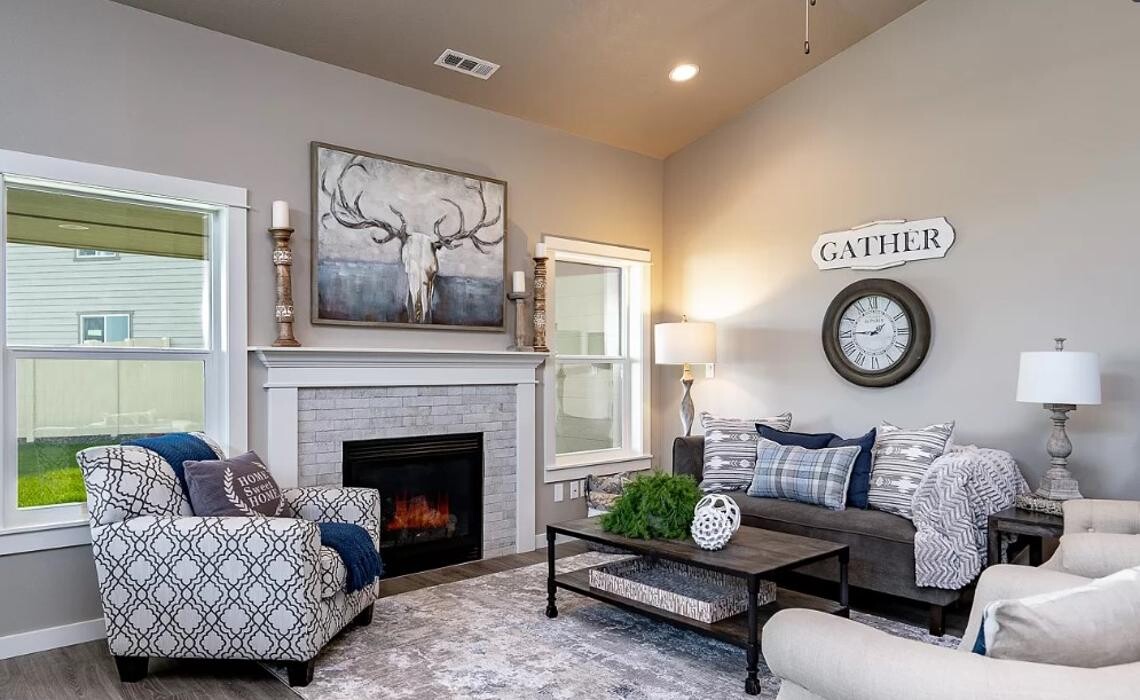 Images Abmont Realty Group