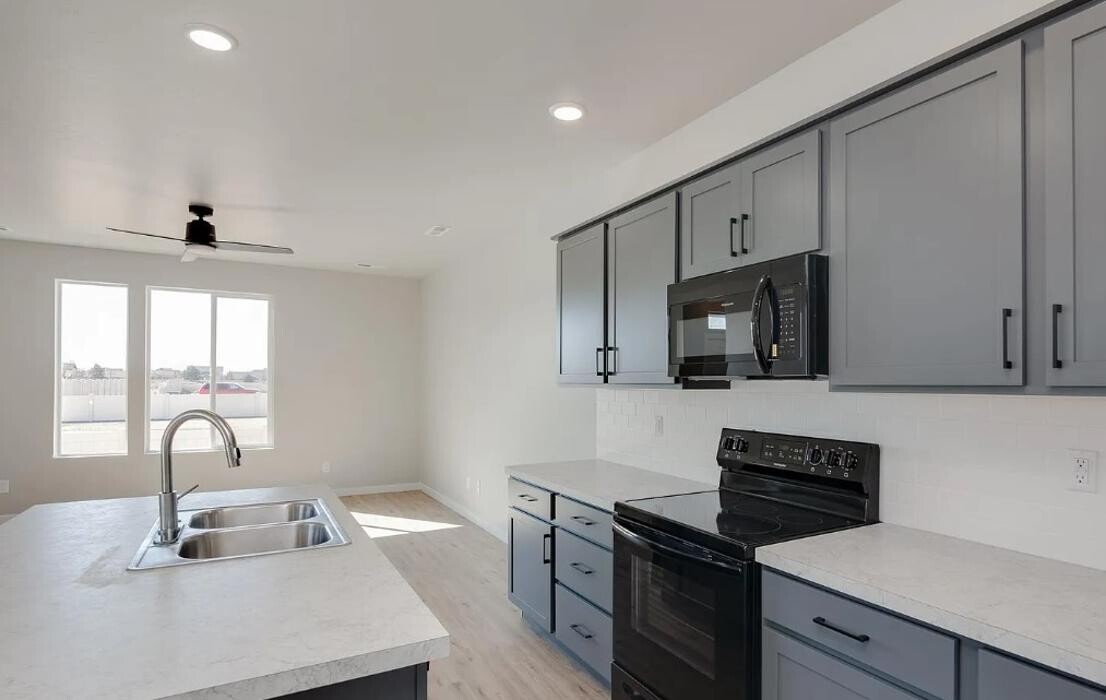 Images Abmont Realty Group