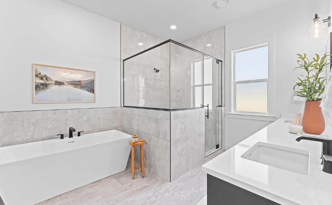 Images Abmont Realty Group