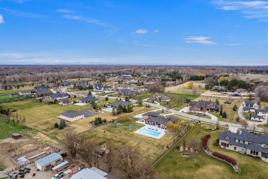 Images Abmont Realty Group