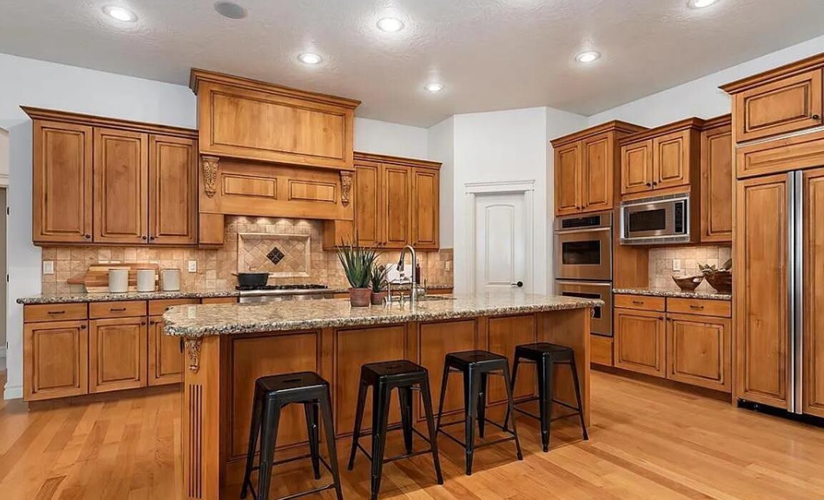 Images Abmont Realty Group