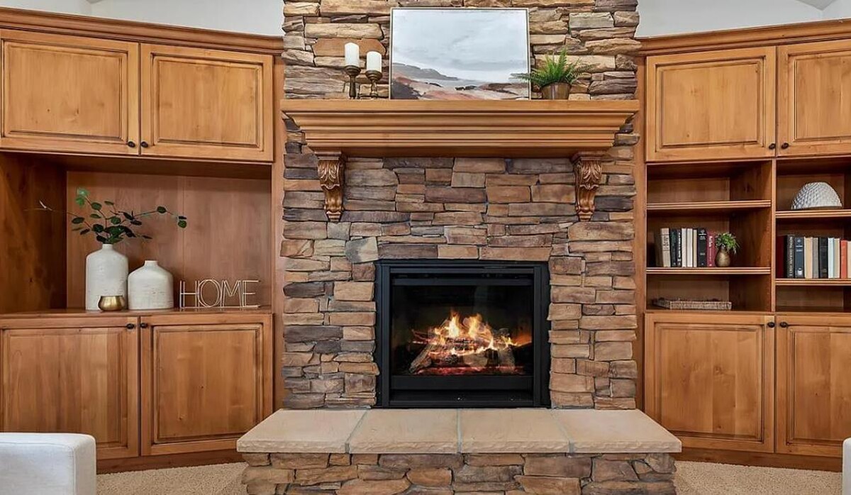 Images Abmont Realty Group