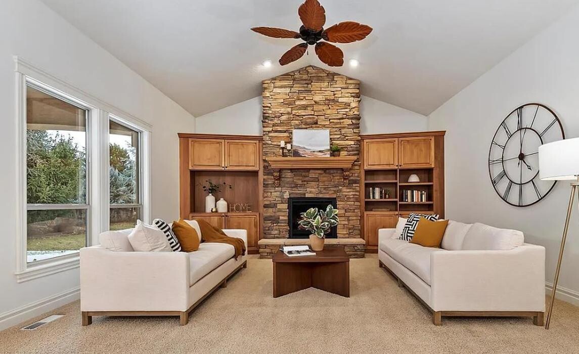 Images Abmont Realty Group