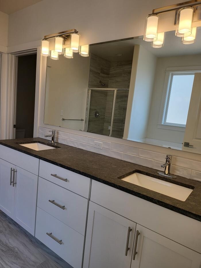 Images Abmont Realty Group