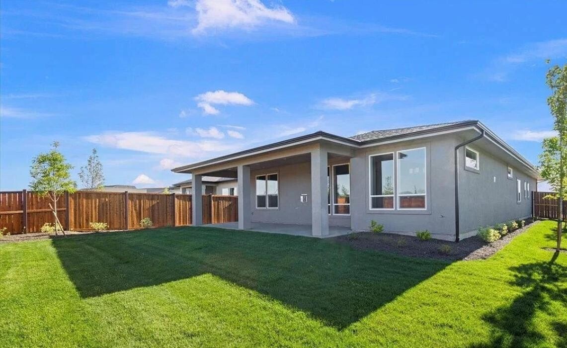 Images Abmont Realty Group