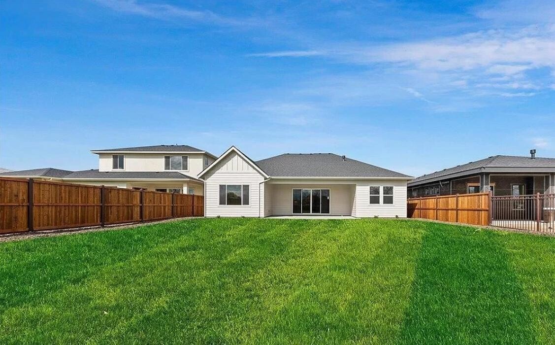 Images Abmont Realty Group
