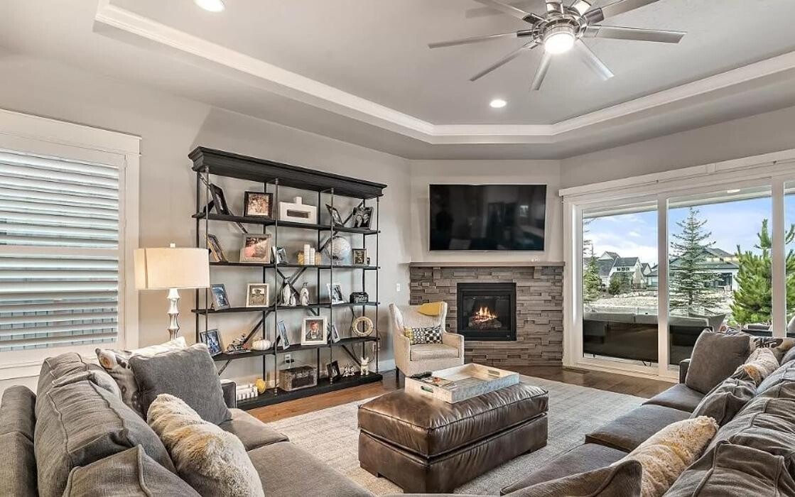 Images Abmont Realty Group