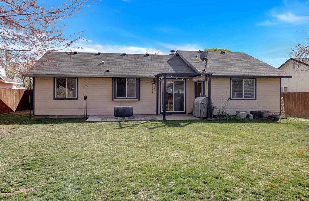 Images Abmont Realty Group