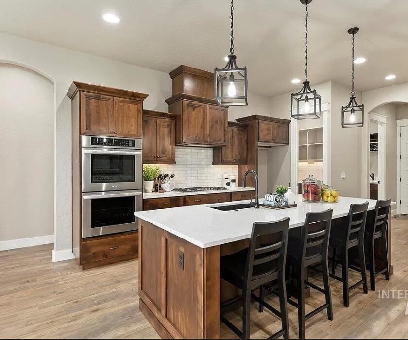 Images Abmont Realty Group