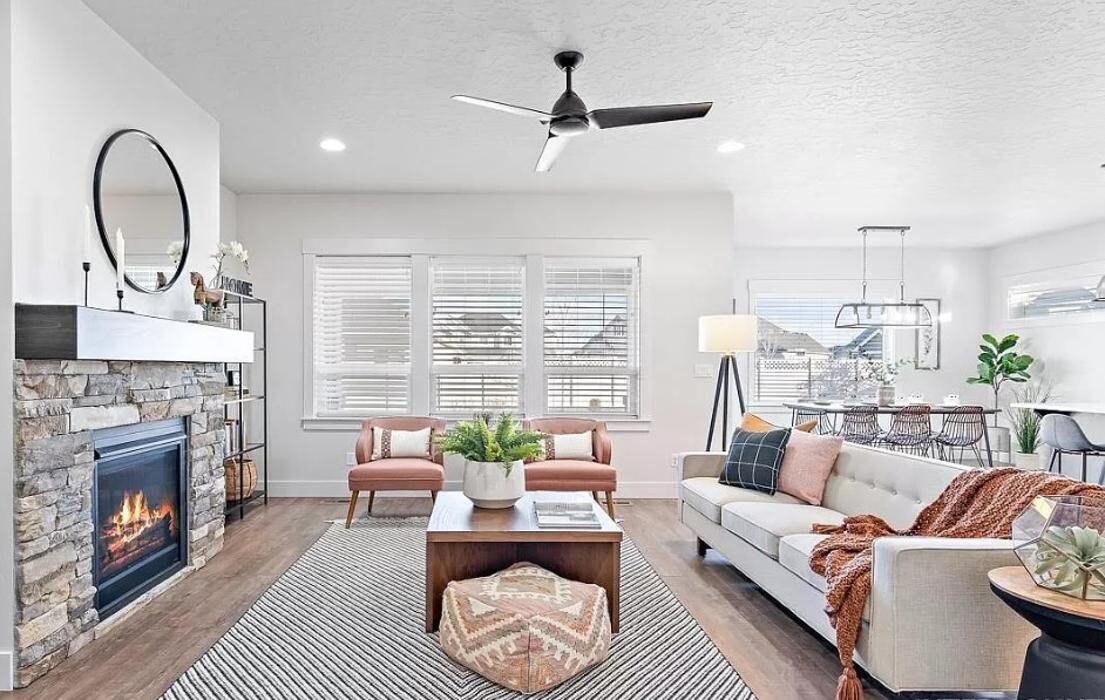 Images Abmont Realty Group